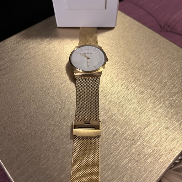 Unavailable - Picture 3 of 5